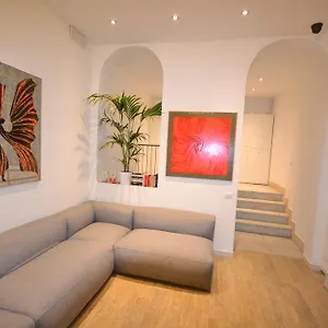 Konukevi Casa Dane', La Spezia